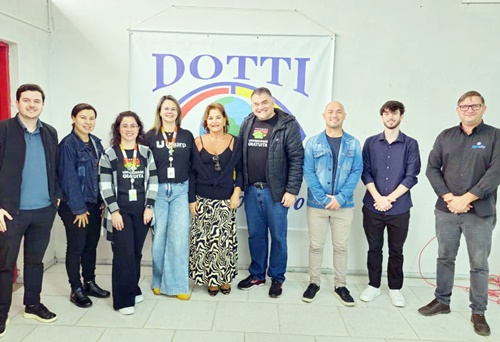 Programa Universidade Gratuita é apresentado em escolas de Caçador